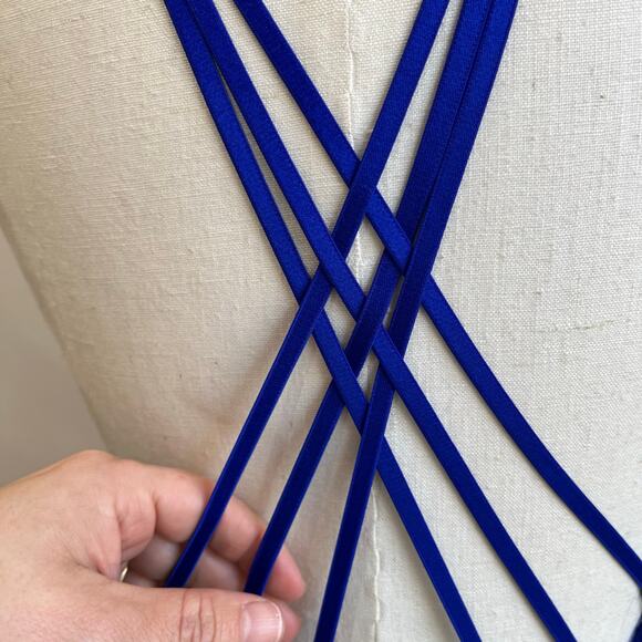 Victoria’s Secret Lace Deep V Sheer Floral Mesh One Piece Bodysuit Lingerie S - Picture 7 of 8